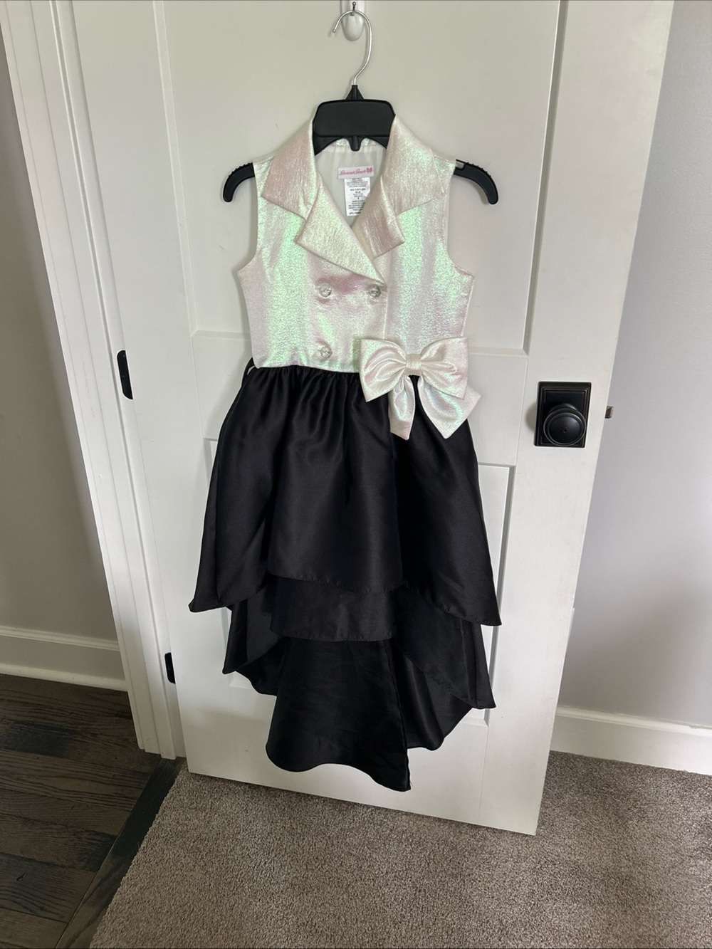 Bonnie Jean Girls 8 Black Iridescent White Tuxedo Tiered Bow Dress Formal Party